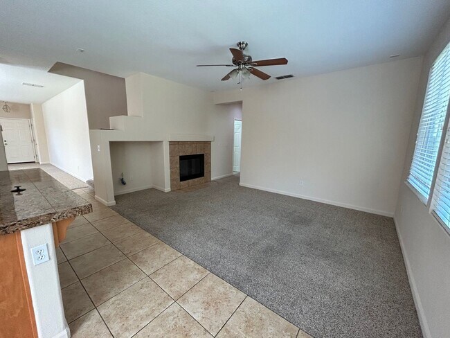 Building Photo - REDUCED!!!