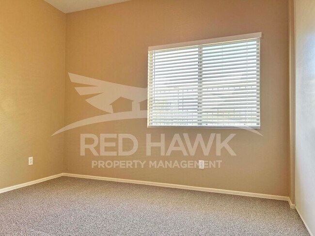 Building Photo - 5329 W Glass Ln