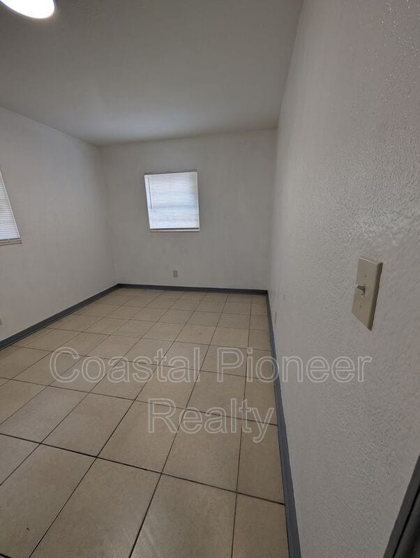 Building Photo - 3721 N Whittier St