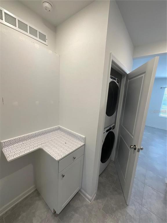 Building Photo - 401 Sandbar Ln