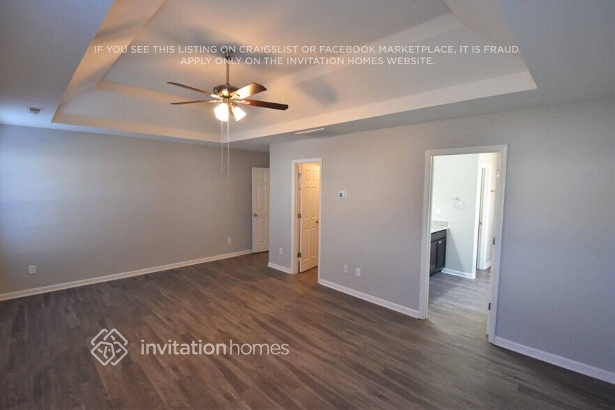 Building Photo - 5212 Sunriver Rd