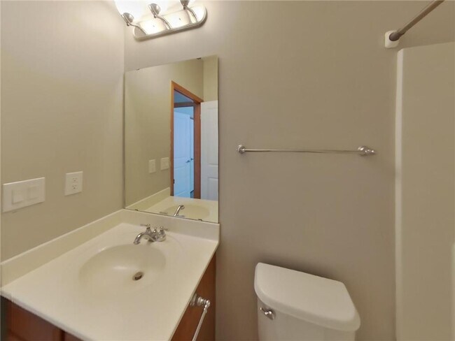 Building Photo - 1627 Fox Hunt Way