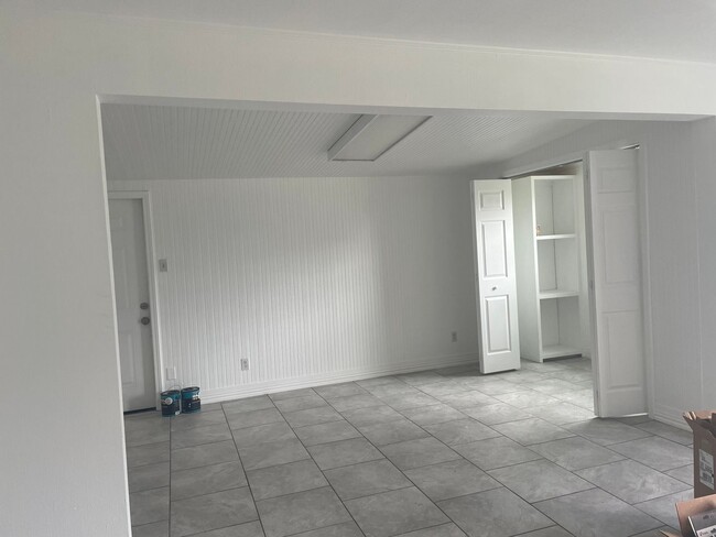Building Photo - 4022 Lowman St