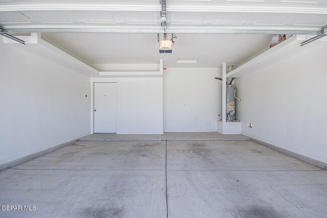 Building Photo - 2621 Mike Price Dr