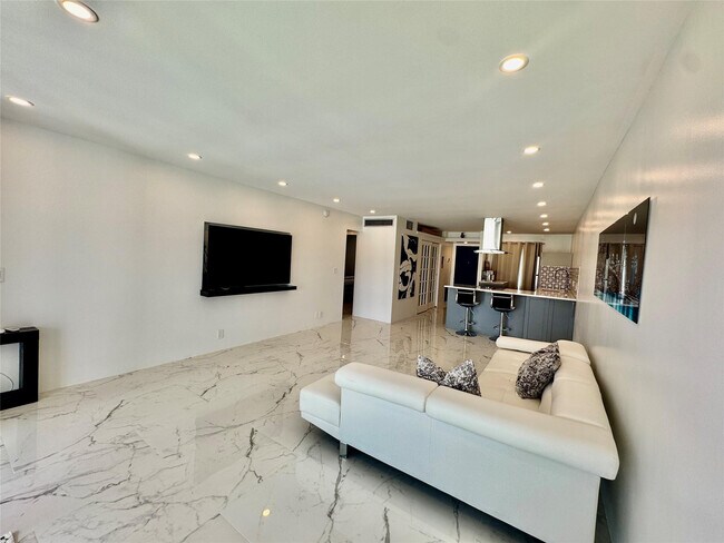 Building Photo - 4100 Tivoli Ct