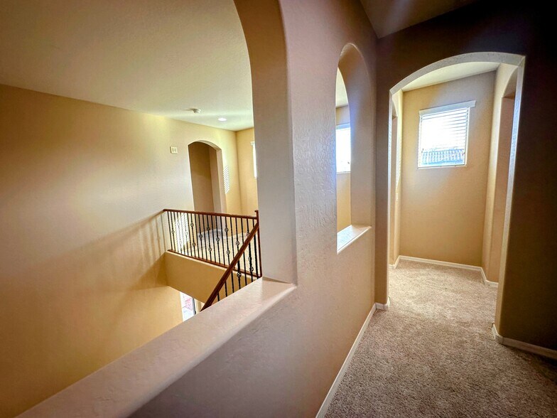 Building Photo - 4717 W Sweet Iron Pass