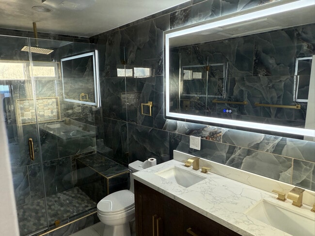 Building Photo - 1616 E Harding St