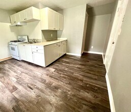 Building Photo - 1314 N Morgan Ave