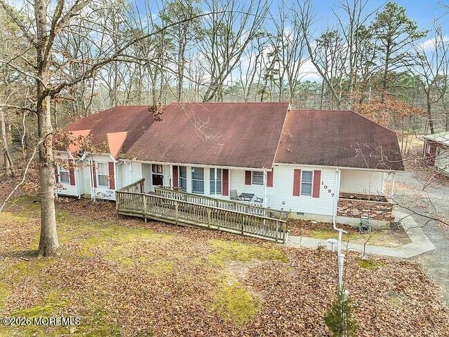 Building Photo - 1097 Lakewood Farmingdale Rd