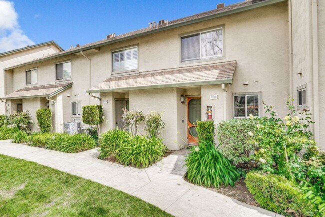 Building Photo - Hidden Silicon Valley Oasis! 2BR/2.5BA Townhome with TWO Private Patios, 2 Dedicated Parking Spac...