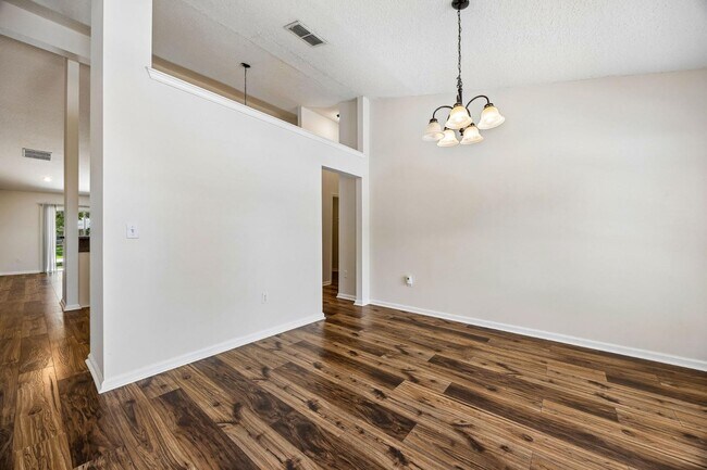 Building Photo - 12461 Richfield Blvd