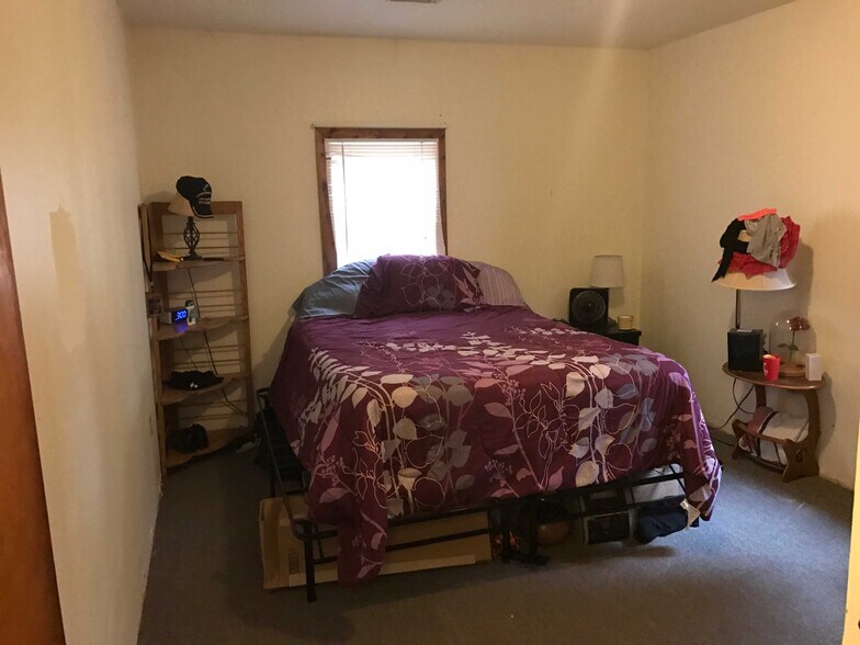 Building Photo - 995 Old US Route 33