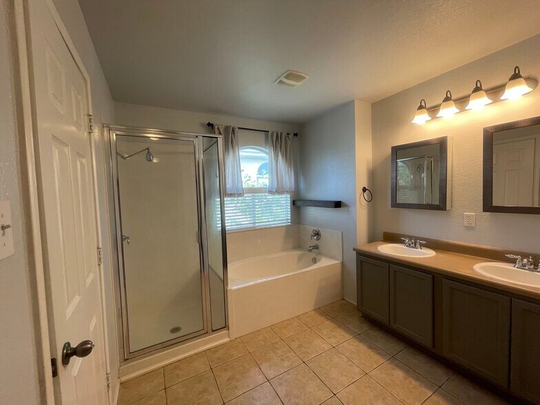 Building Photo - 411 Marquitos Drive