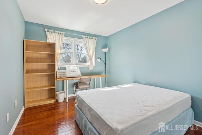 Building Photo - 3 Stafford Dr