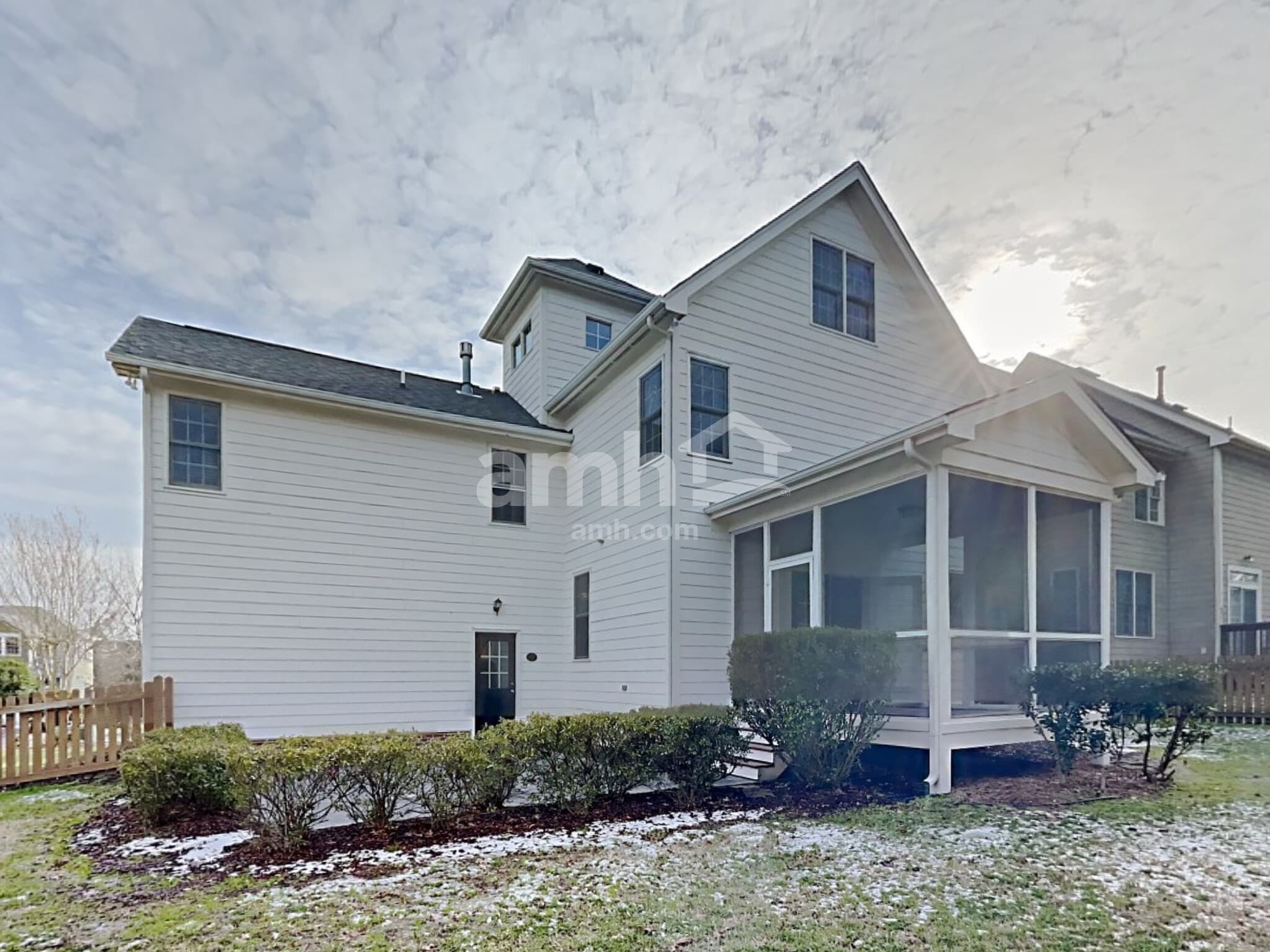 Building Photo - 925 Alba Rose Ave
