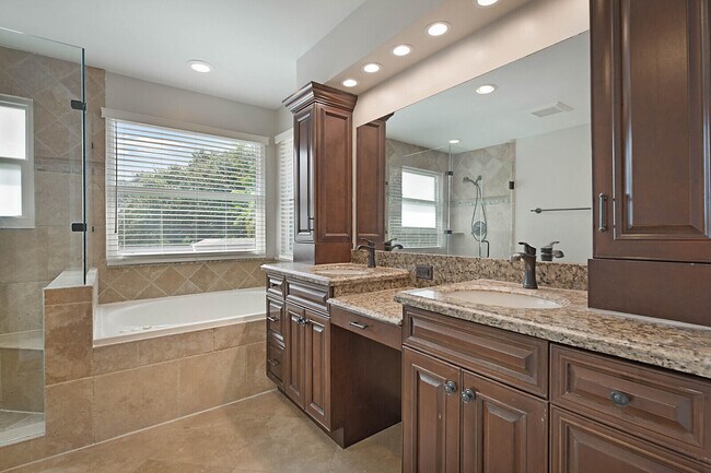 Building Photo - 9485 Baritone Ct
