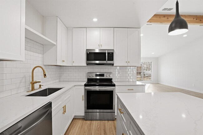 Building Photo - 3514 Brookhurst Ln