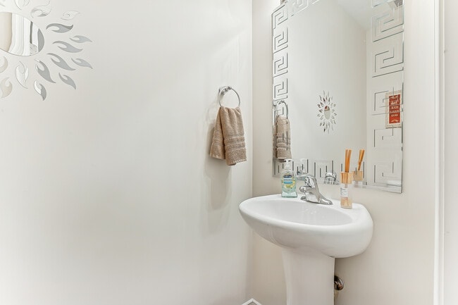 Building Photo - 116 Zenith Loop