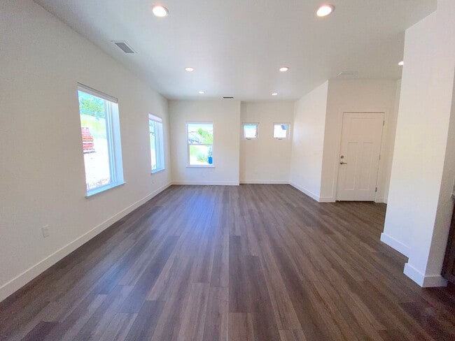 Building Photo - 1228 Wild Oak Ct