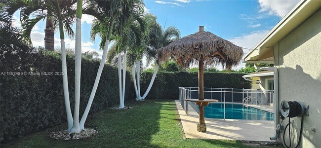 Building Photo - 11700 NW 15th Ct