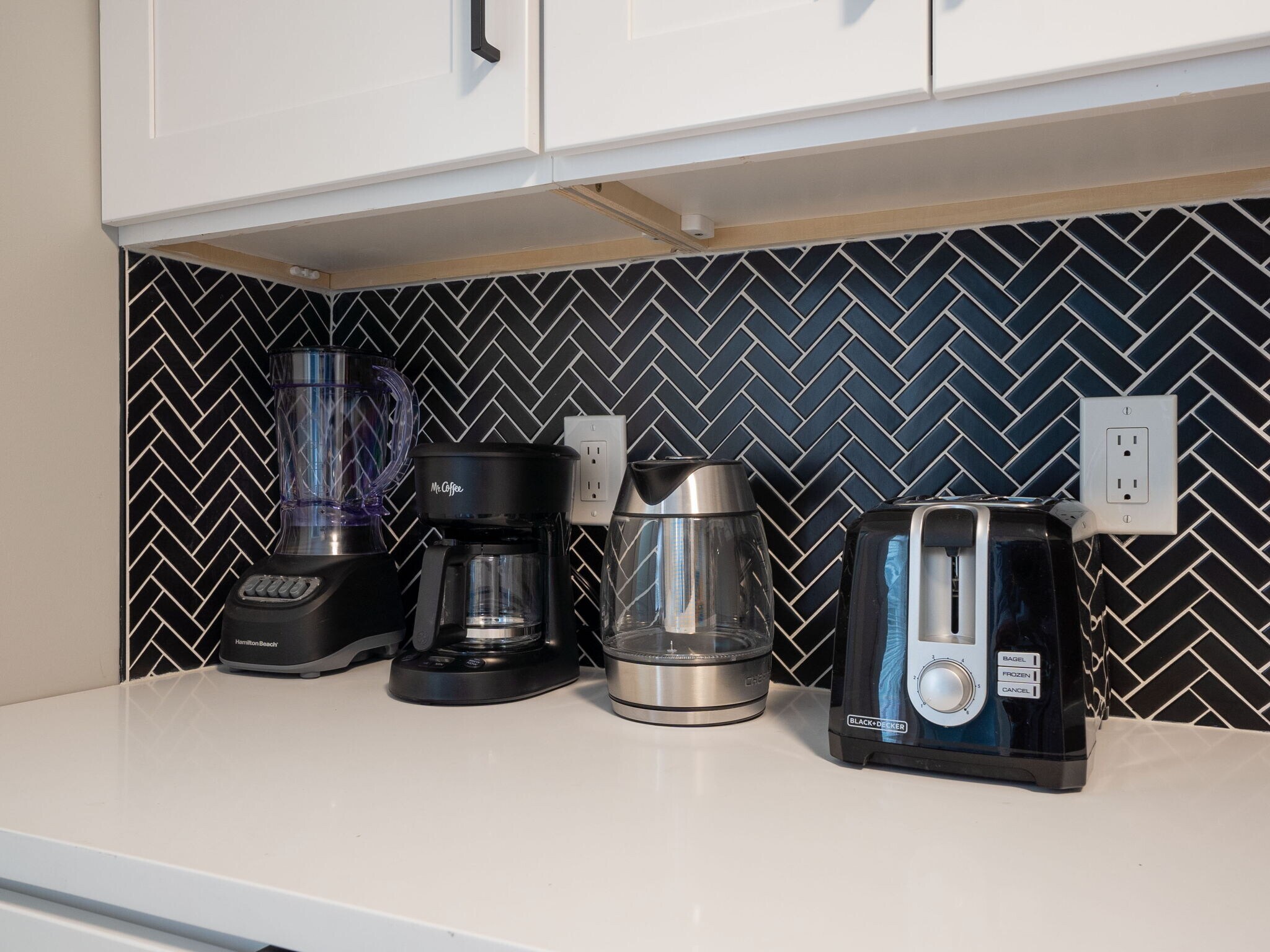 Building Photo - 1212 Broadway