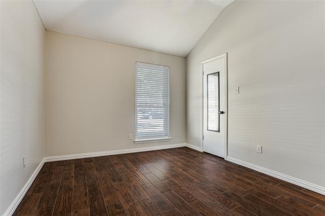 Building Photo - 1520 Evergreen Dr