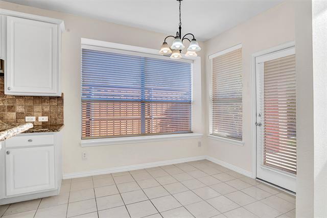 Building Photo - 4300 Vanderpool Dr