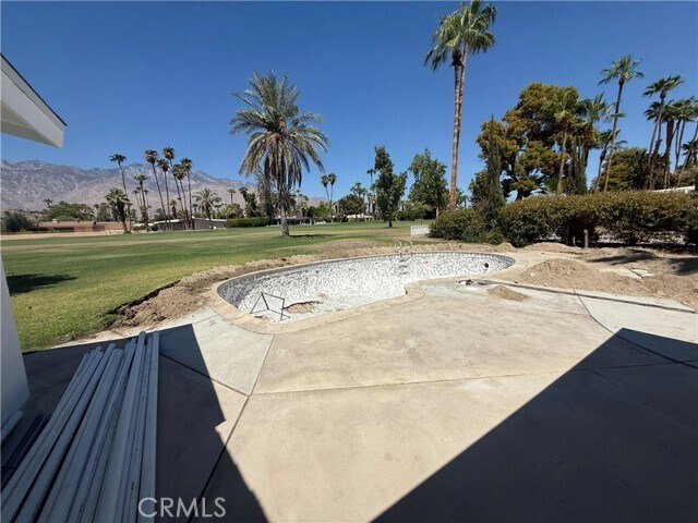 Building Photo - 170 N Palm Canyon Dr