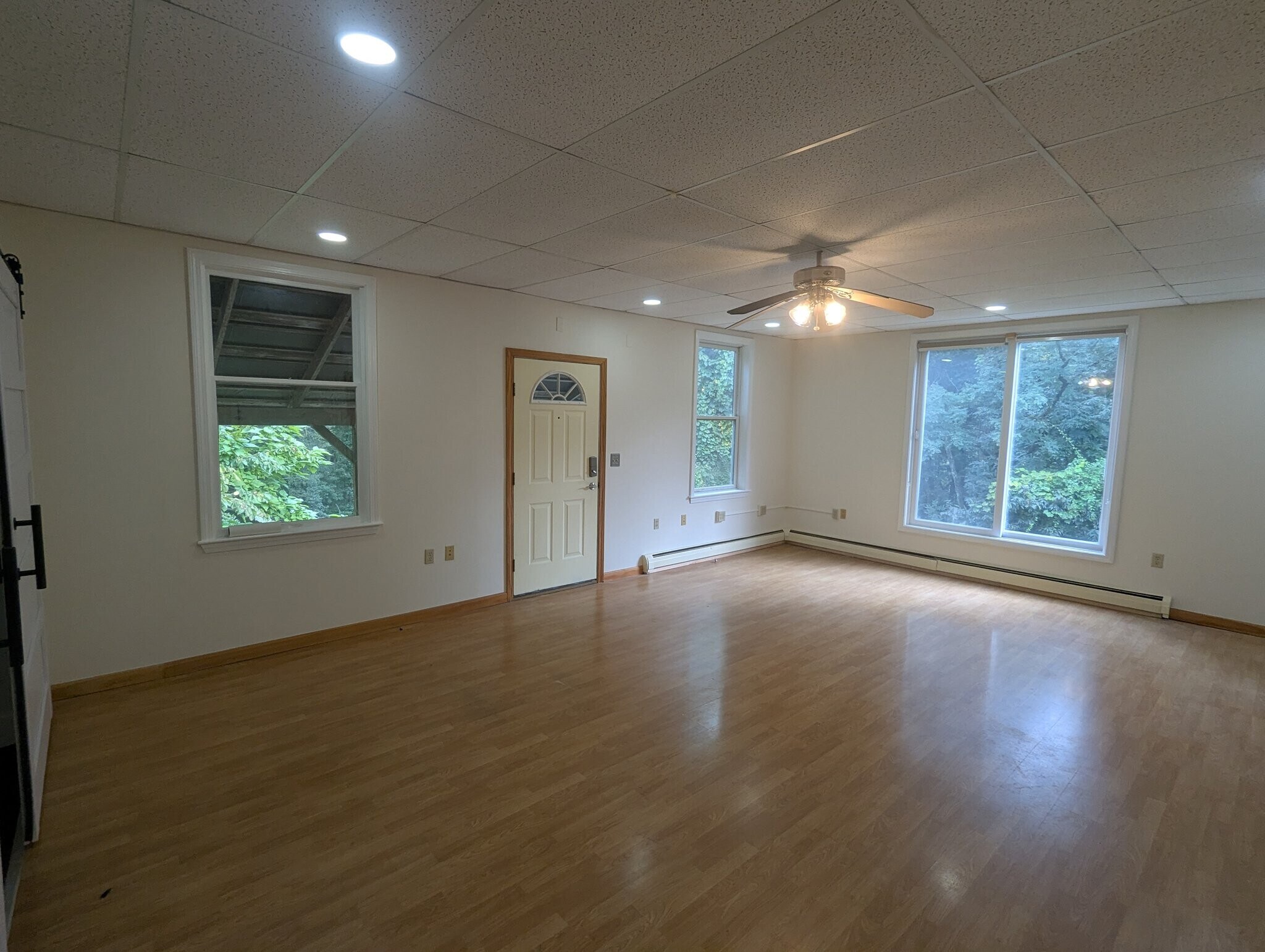 Building Photo - 72 Landmark Hill Dr