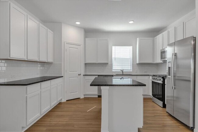 Building Photo - 202 Tokalaun Dr