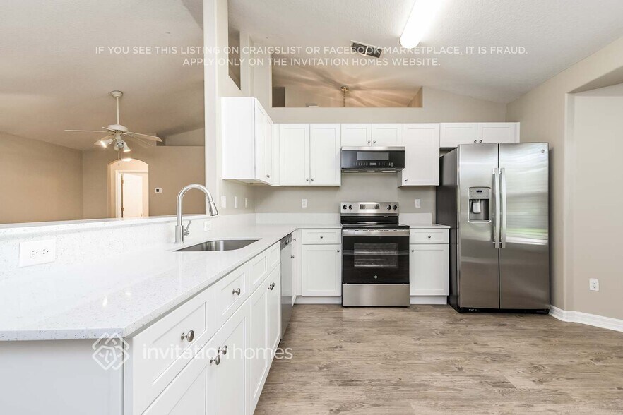 Building Photo - 135 Compass Rose Dr