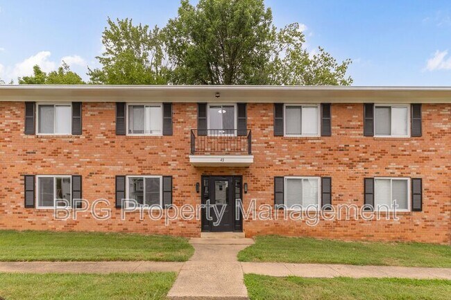 Building Photo - 45 Washington St