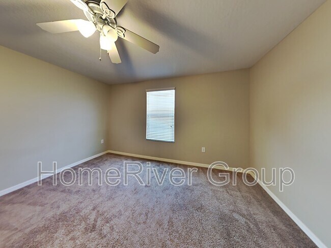 Building Photo - 10007 Crested Fringe Dr