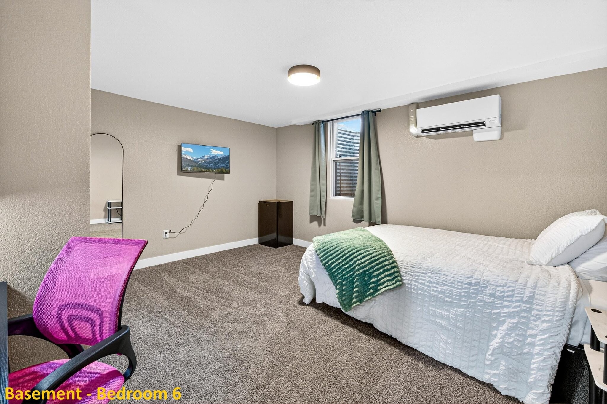 Building Photo - 1596 S Stuart St