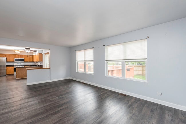 Building Photo - 686 Chippewa Cir