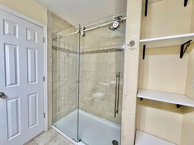 Building Photo - Ready 07-13-26! 4/2 Ranch Home On Corner Lot! Pet-Friendly & All Appliances Convey!