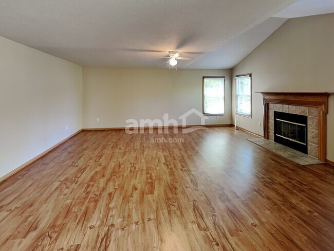 Building Photo - 2395 Featherwood Drive