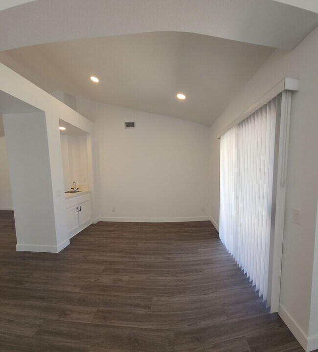 Building Photo - Gorgeous 2 bedroom newly renovated upstairs corner condo in gated community with pool & hill side...