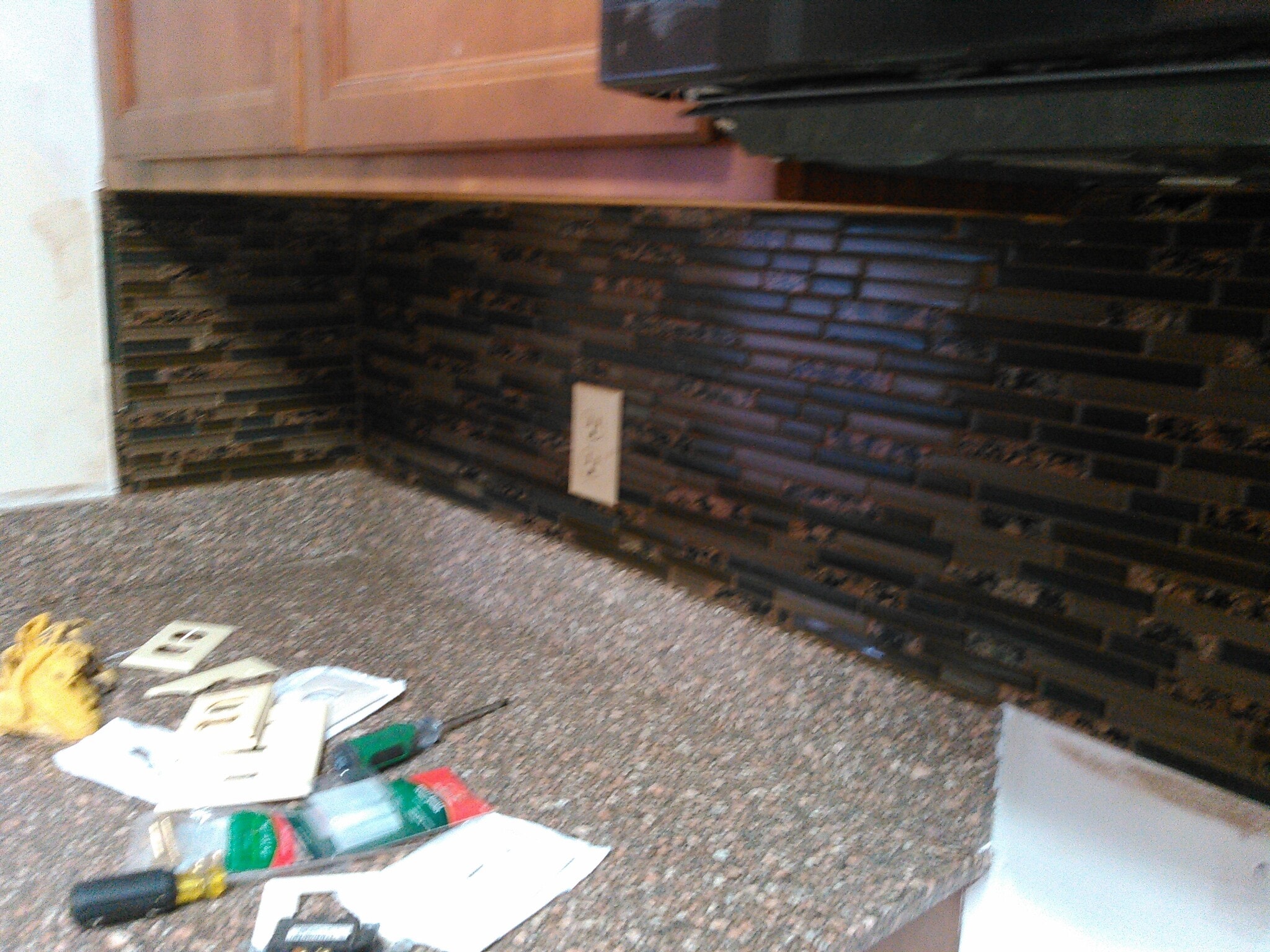 Kitchen- Updated back splash - 7933 Bles Ave