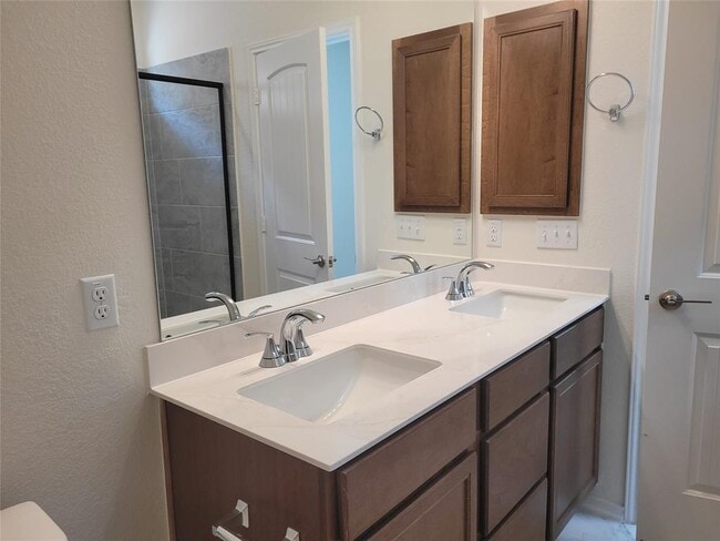 Building Photo - 4465 Acerno St