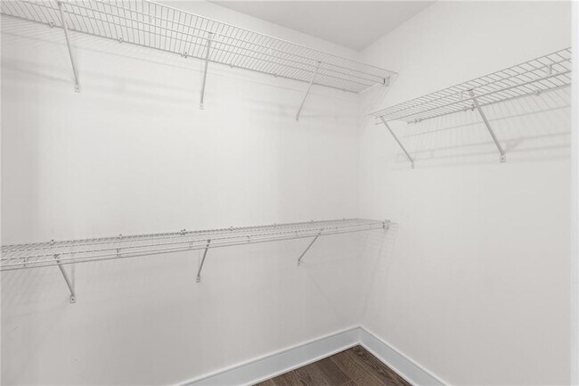 Building Photo - 788 West Marietta St NW