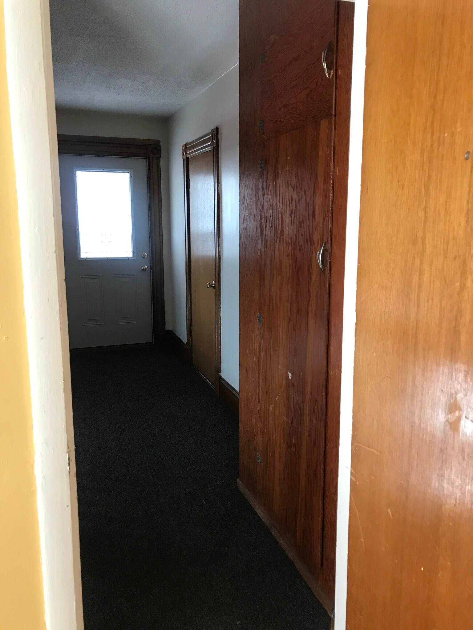 Building Photo - 62 Heath St