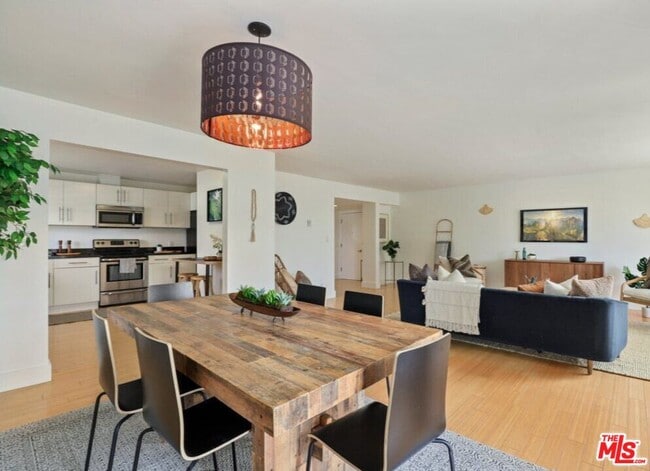 Building Photo - 6624 Springpark Ave