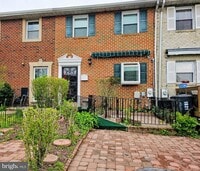 Building Photo - 1519 Roosevelt Dr