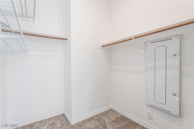 Building Photo - 20 Barbara Ln