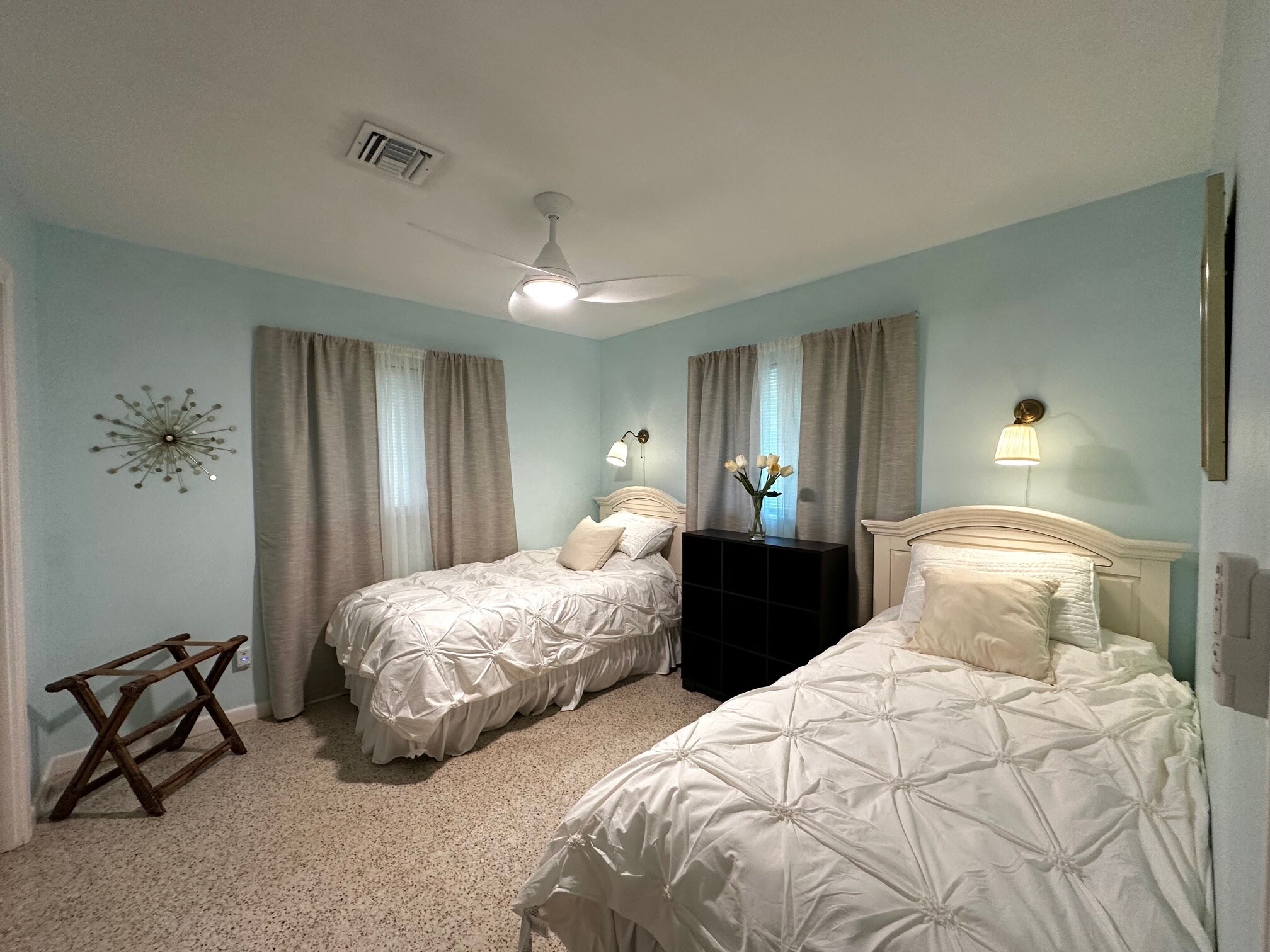 Bedroom 2 - 3605 Iroquois Ave