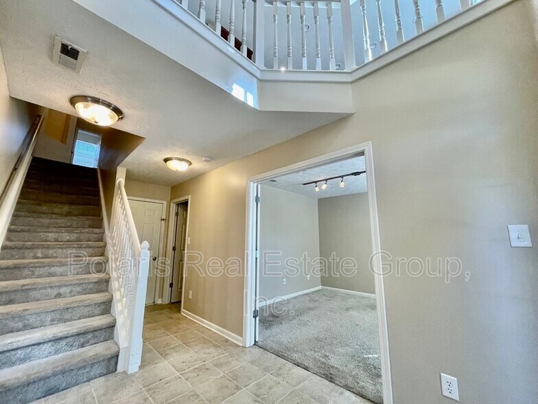 Building Photo - 11715 Anton Dr