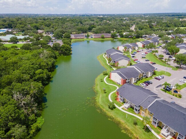 Building Photo - 1BR + Den Condo with Exclusive Move-In Incentive