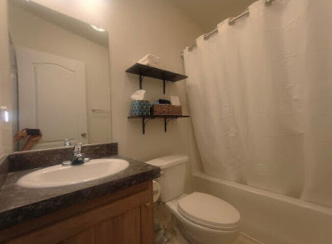 Building Photo - 9337-9339 Montemar Drive