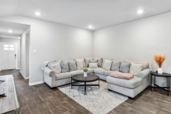 Building Photo - 348 Globe Mallow Cir